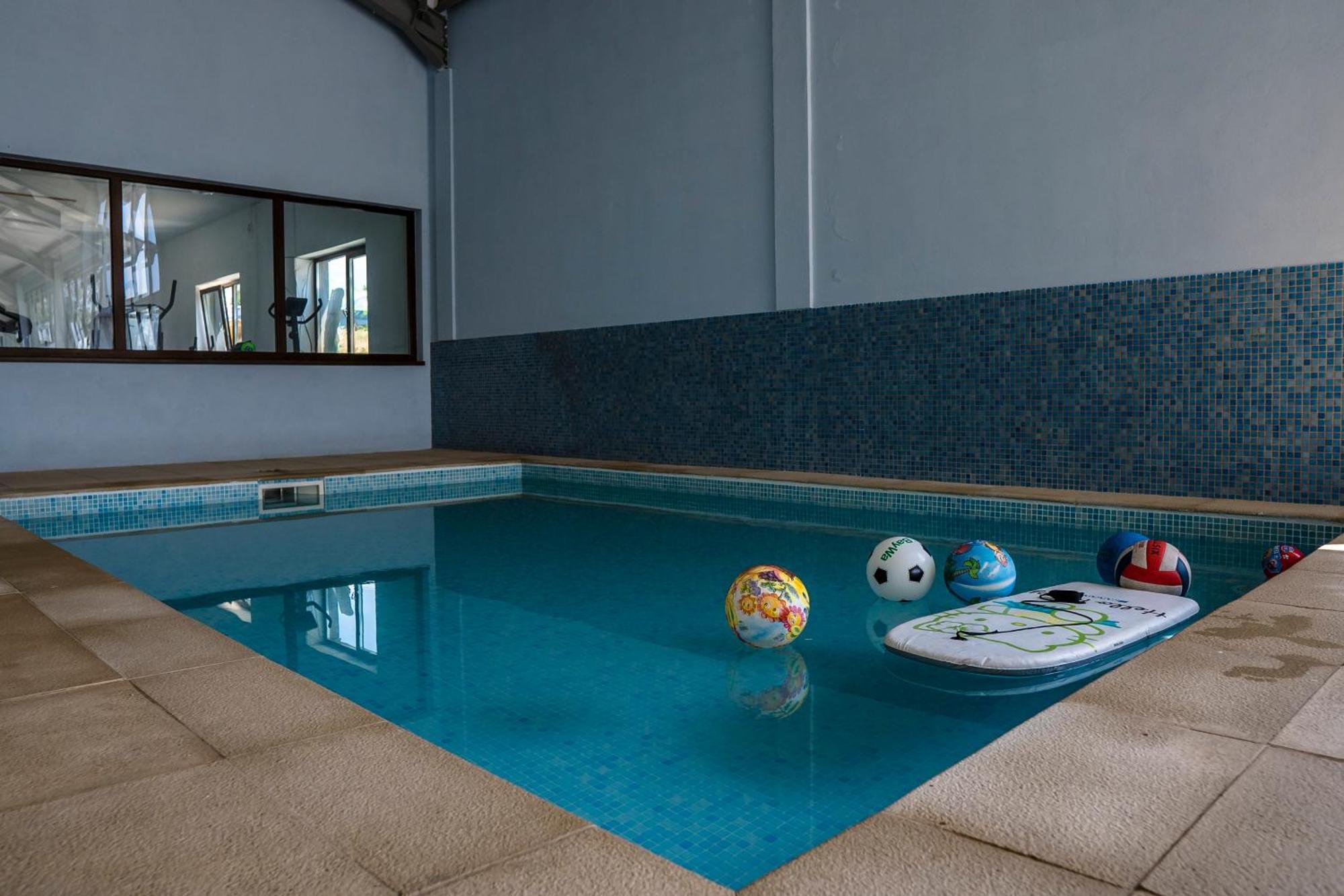 Отель Aquacool Crasna  Экстерьер фото